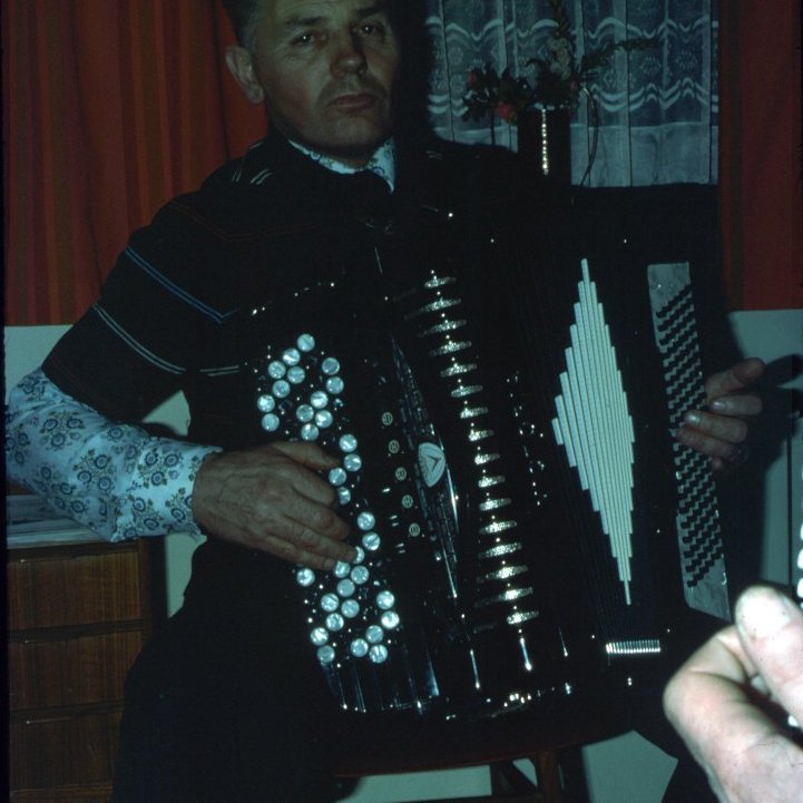 bs-195