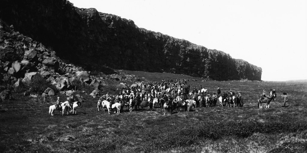 EÞ-1853.jpg