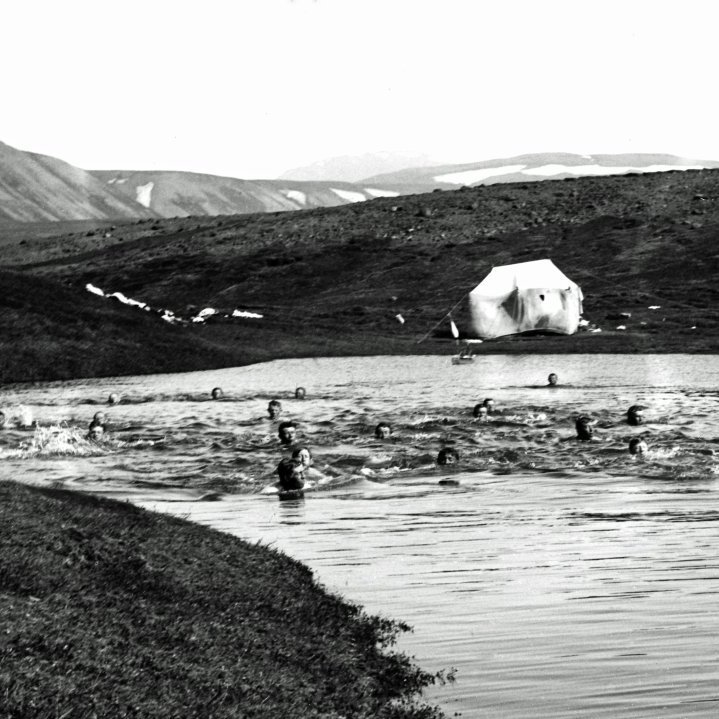 Sundpollur og sundkennsla í Breiðulág.