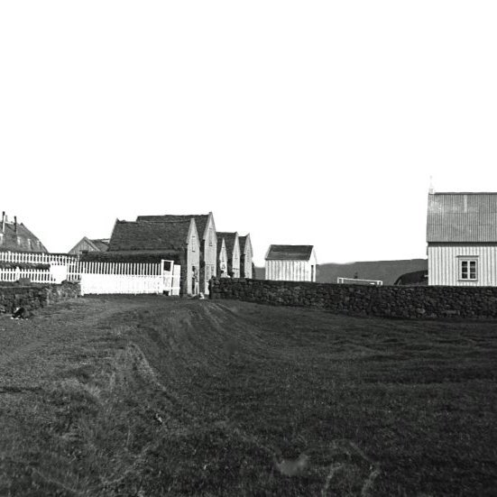 Grenjaðarstaður og Grenjaðarstaðakirkja.