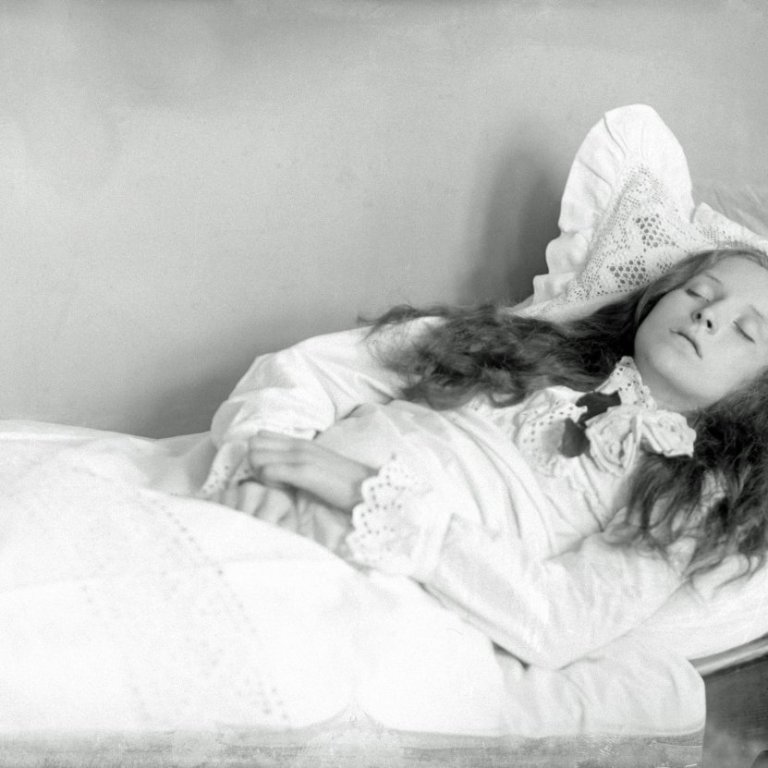 Guðný Guðnadóttir, Snartastöðum - af látinni manneskju.