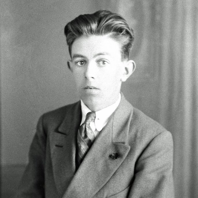 Friðrik Jóelsson, Söludeild.