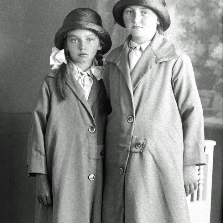 Inga Jóhannesdóttir, Básum - af telpunum.