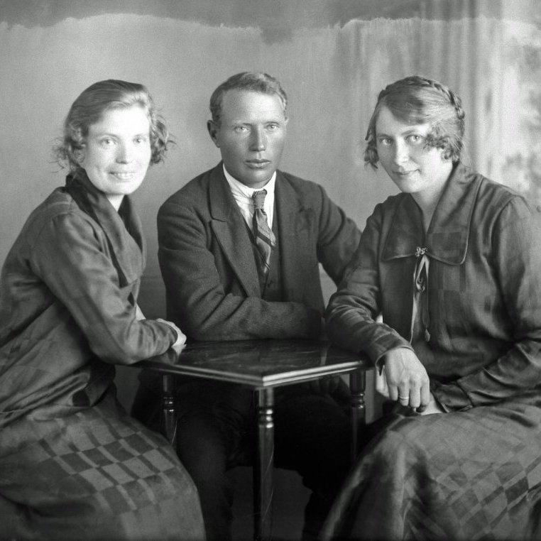 Fríða Friðbjarnardóttir - Gísli og kærasta 1927.