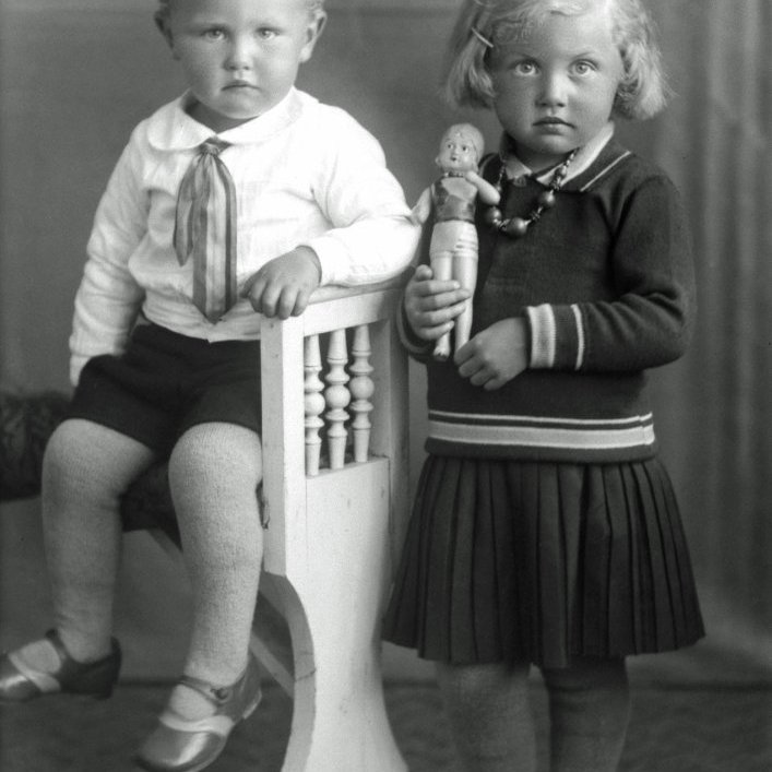 Þórir Stefánsson, Hólkoti - af tveimur börnum 1933.