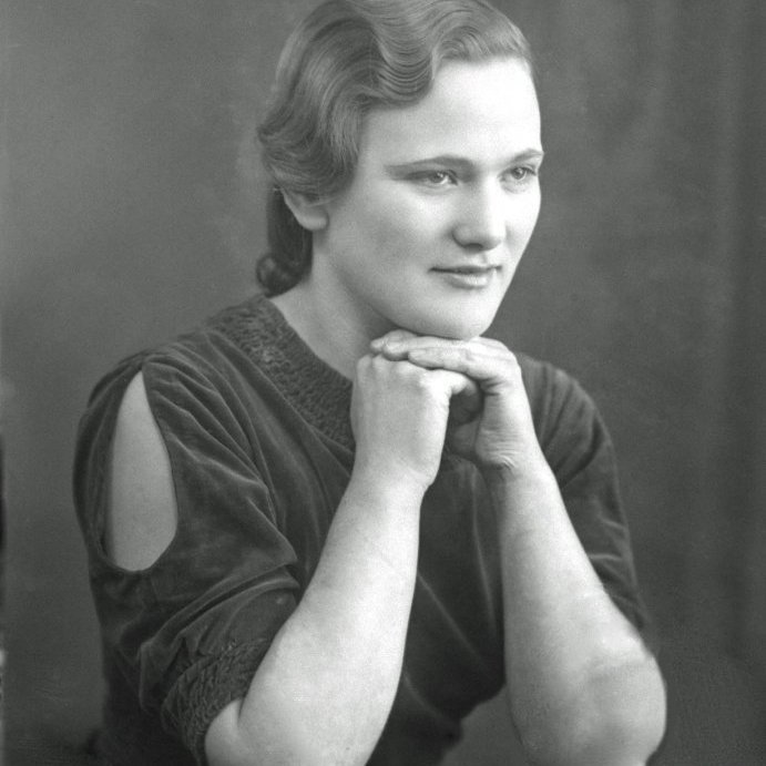 Laufey Vigfúsdóttir. 1938.