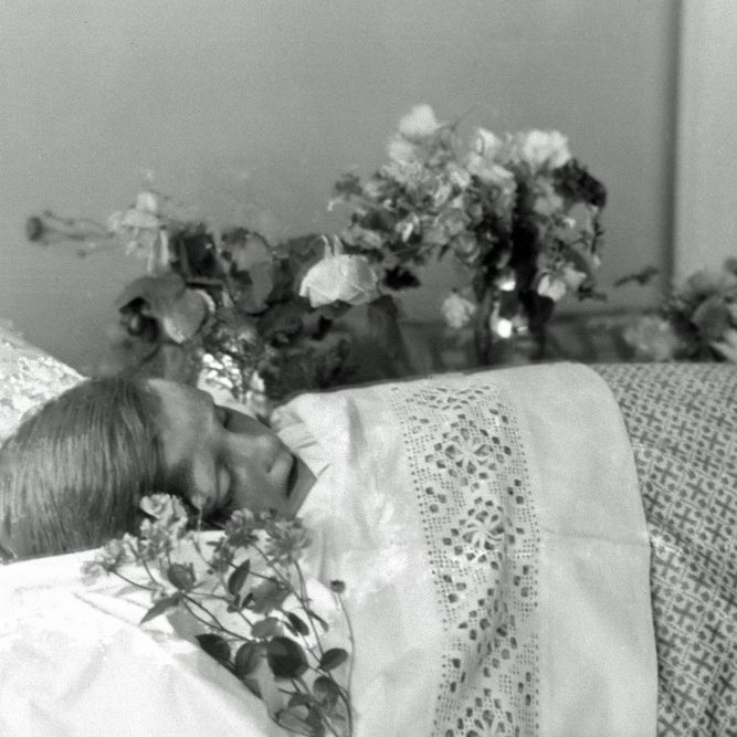 Jón Guðmundsson, Hulduhól. - Mynd af af dreng sem drukknaði. 1938.