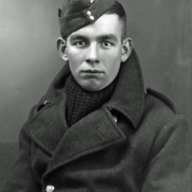 Oustan, enskur hermaður.