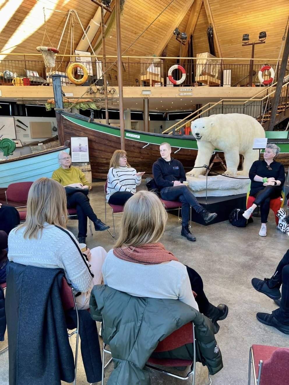 VINNUSTOFA Í GRISJUN Í SAFNAHÚSINU